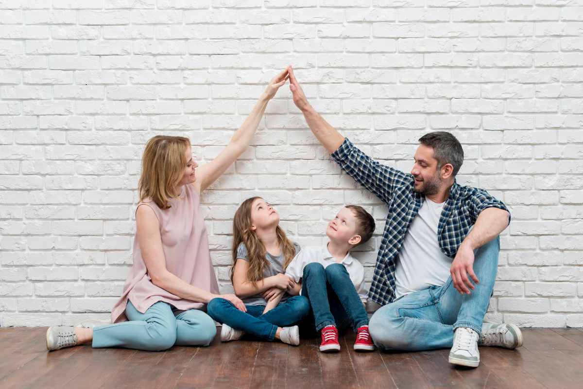 famiglia con genitori e figli