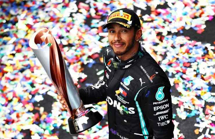Lewis Hamilton podio